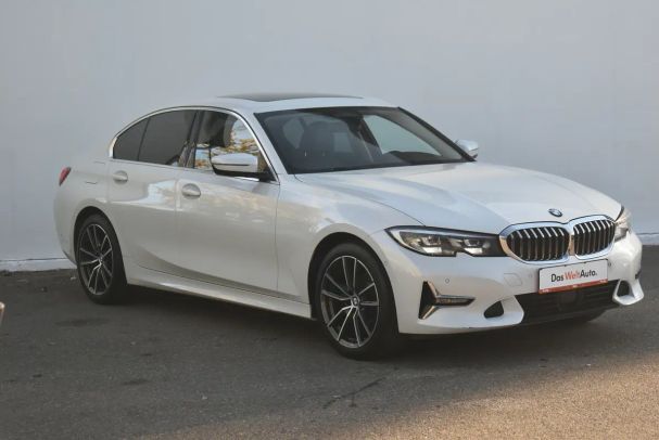 BMW 320d xDrive 140 kW image number 2