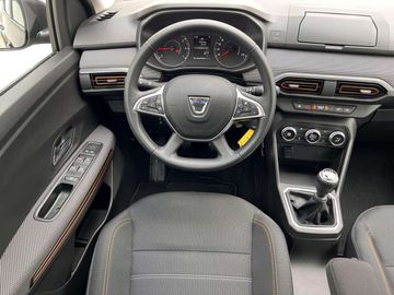 Car image 31