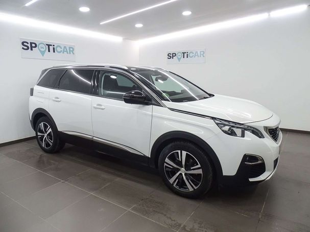 Peugeot 5008 BlueHDi 130 Allure 96 kW image number 3