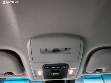 Car image 29