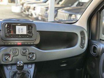 Car image 12