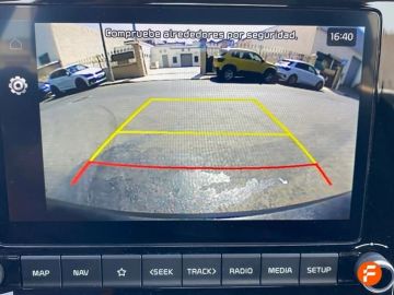 Car image 26