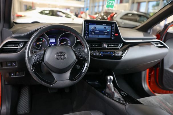 Toyota C-HR 90 kW image number 14