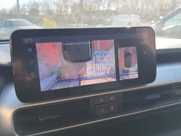 Car image 29
