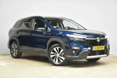 Car image 3