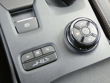 Car image 27