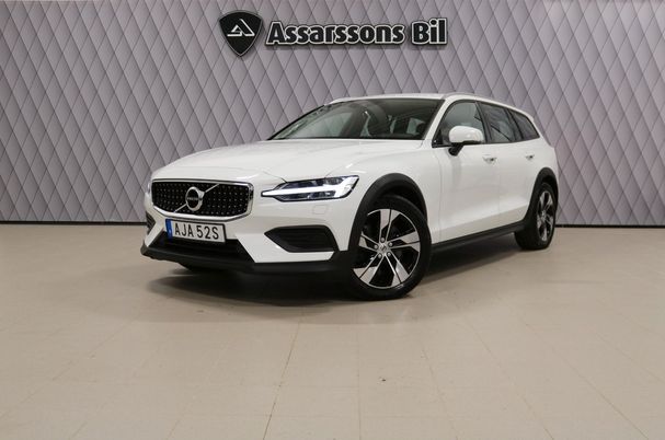 Volvo V60 Cross Country D4 AWD Momentum 140 kW image number 15