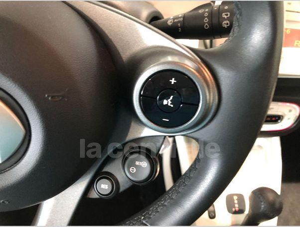 Smart ForTwo Twinamic passion 66 kW image number 18