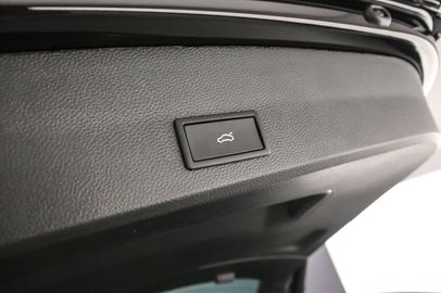 Car image 41