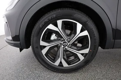 Car image 32