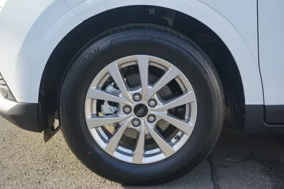 Car image 28