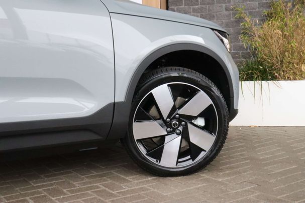 Volvo XC40 Single Motor Extended Range Ultimate 185 kW image number 6