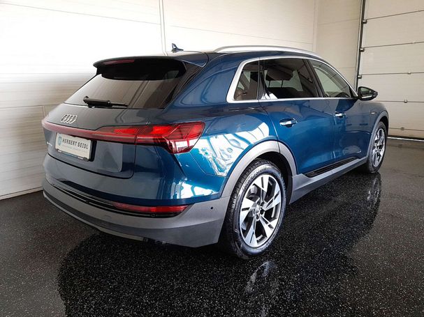 Audi e-tron 50 quattro S-line 230 kW image number 2