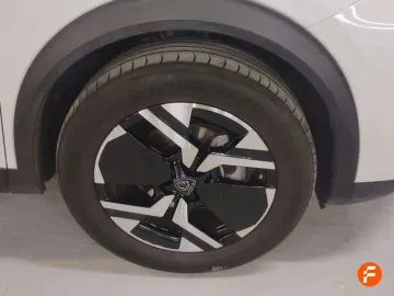 Car image 31