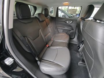 Car image 46