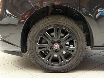 Car image 22