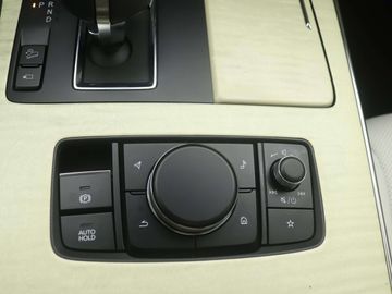 Car image 37