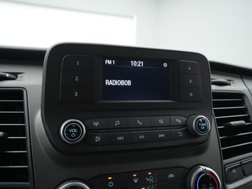 Car image 26