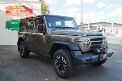 Car image 4