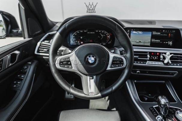 BMW X5 M50i xDrive 390 kW image number 21