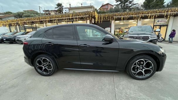 Alfa Romeo Stelvio 2.2 Q4 154 kW image number 3