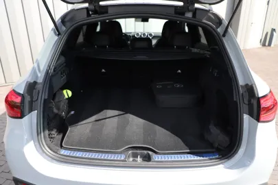 Car image 37