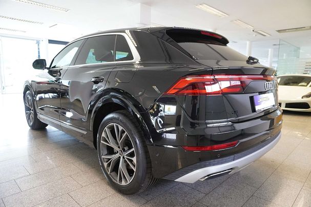 Audi Q8 55 TFSIe quattro S-line PHEV 280 kW image number 5