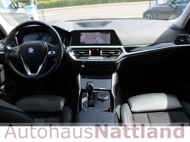 BMW 320d Touring Sport Line 140 kW image number 13