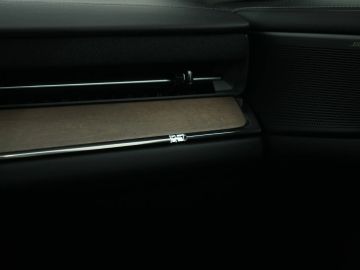 Car image 50