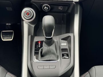 Car image 26