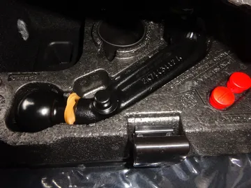 Car image 33