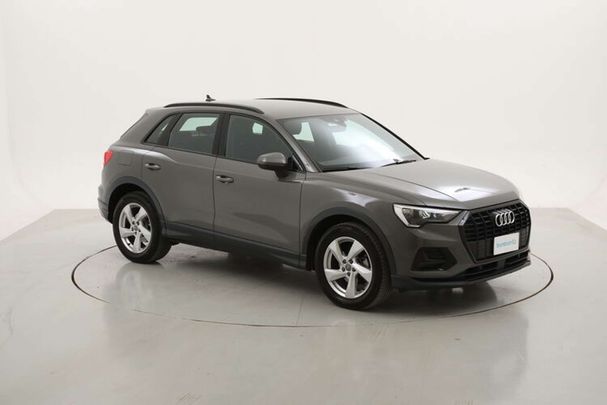 Audi Q3 35 TDI S tronic 110 kW image number 8