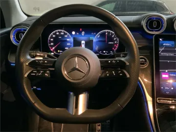 Car image 34