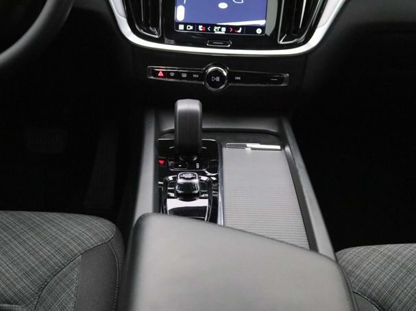 Volvo V60 B3 Momentum 120 kW image number 9