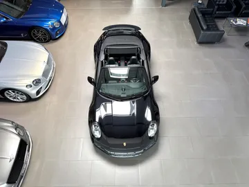 Car image 40