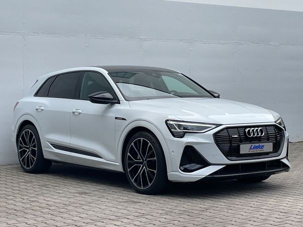 Audi e-tron 55 quattro S-line 300 kW image number 3