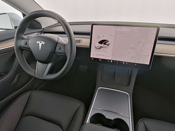 Tesla Model 3 208 kW image number 14