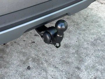 Car image 46