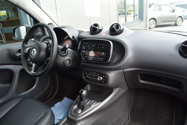 Smart ForTwo coupe EQ 60 kW image number 10