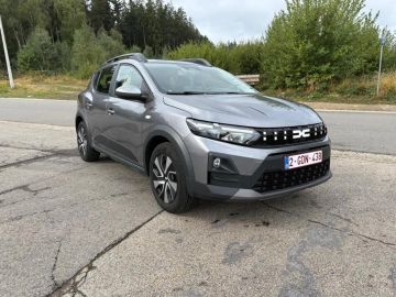 Car image 2