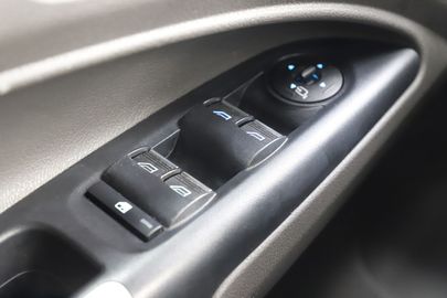 Car image 31