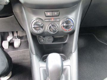 Car image 30