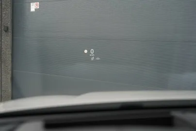 Car image 34