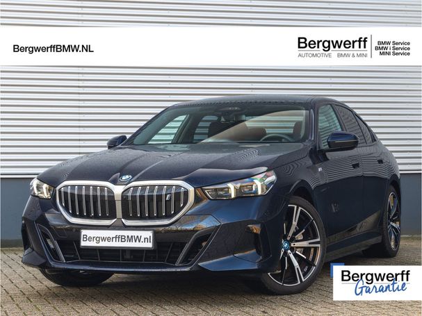 BMW i5 eDrive40 M Sport 250 kW image number 1