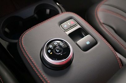 Car image 26