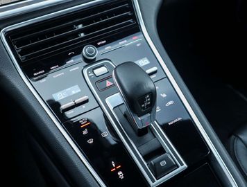 Car image 41