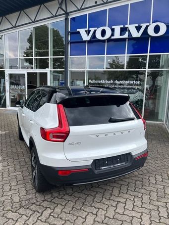 Volvo XC40 Recharge Pure Electric Plus 170 kW image number 3