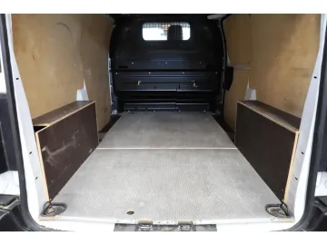 Car image 35