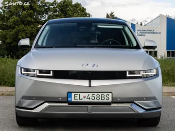 Car image 32