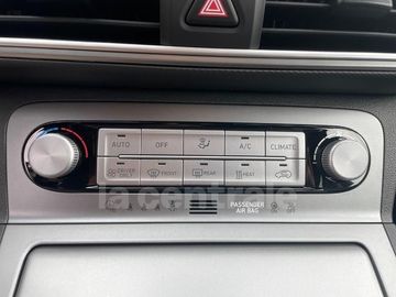 Car image 36